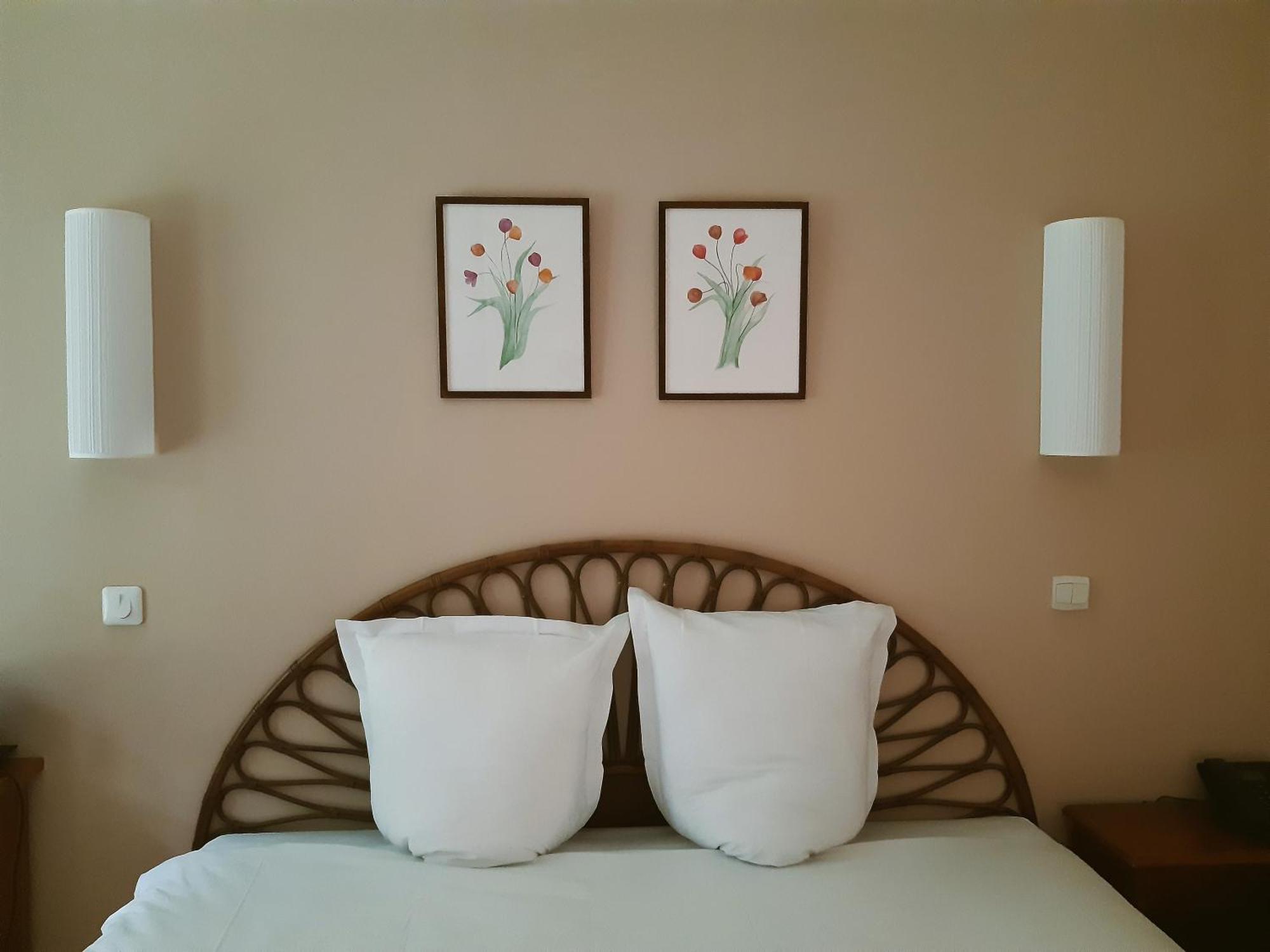 Hostellerie Du Lys Lamorlaye ภายนอก รูปภาพ