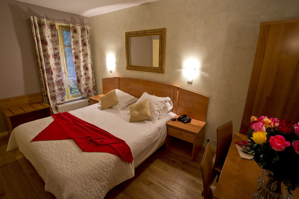 Hostellerie Du Lys Lamorlaye ภายนอก รูปภาพ