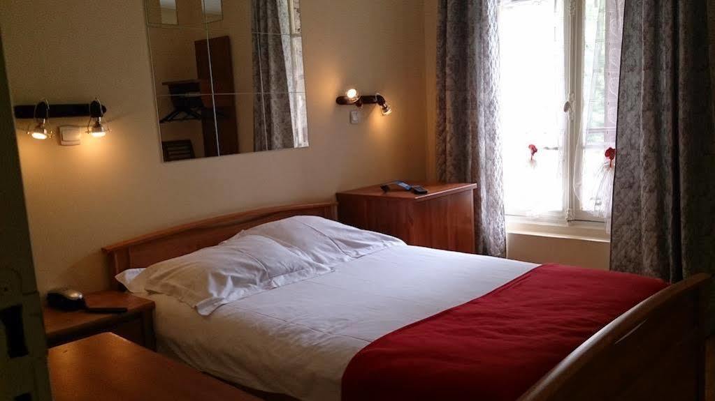 Hostellerie Du Lys Lamorlaye ภายนอก รูปภาพ